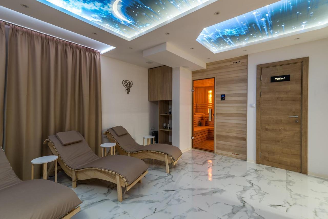 Daisy Resort Novi Sad Esterno foto